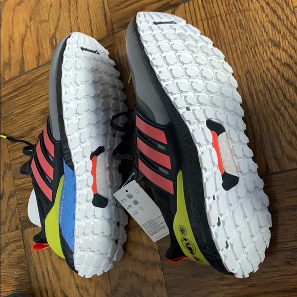 UltraBoost All Terr - Picture 4 of 4